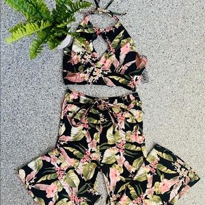 Floral 2 Piece Set! 😍🌼🌷